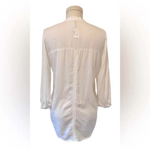 NWT Aeropostale- Popover Tunic with Buttoned Split Neck in white, long sleeve - Picture 5 of 7